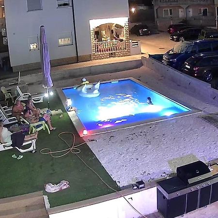 Elia Apartment Vir Luaran gambar