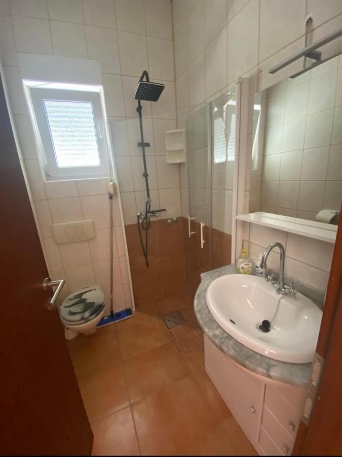 Elia Apartment Vir Luaran gambar