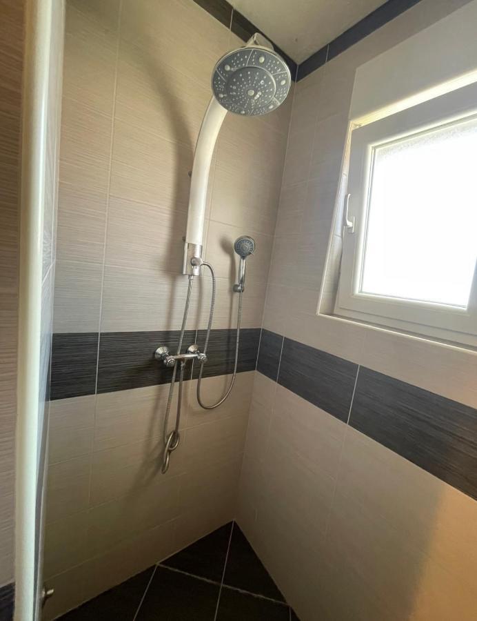 Elia Apartment Vir Luaran gambar