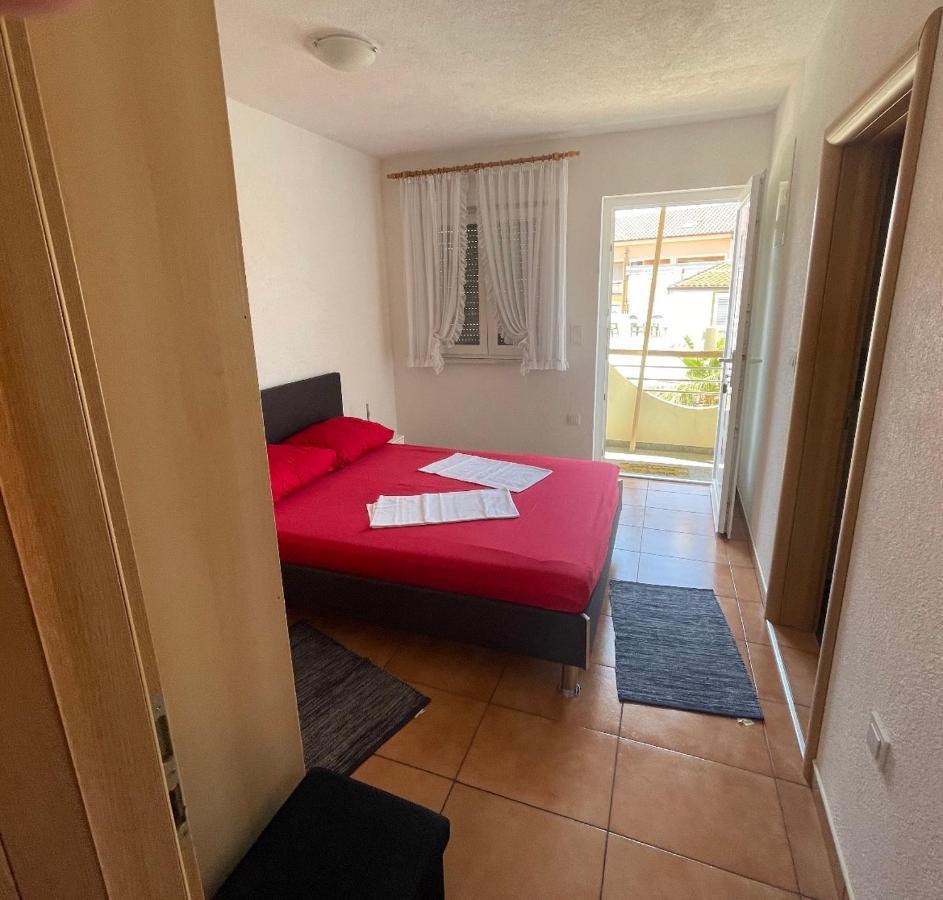 Elia Apartment Vir Luaran gambar