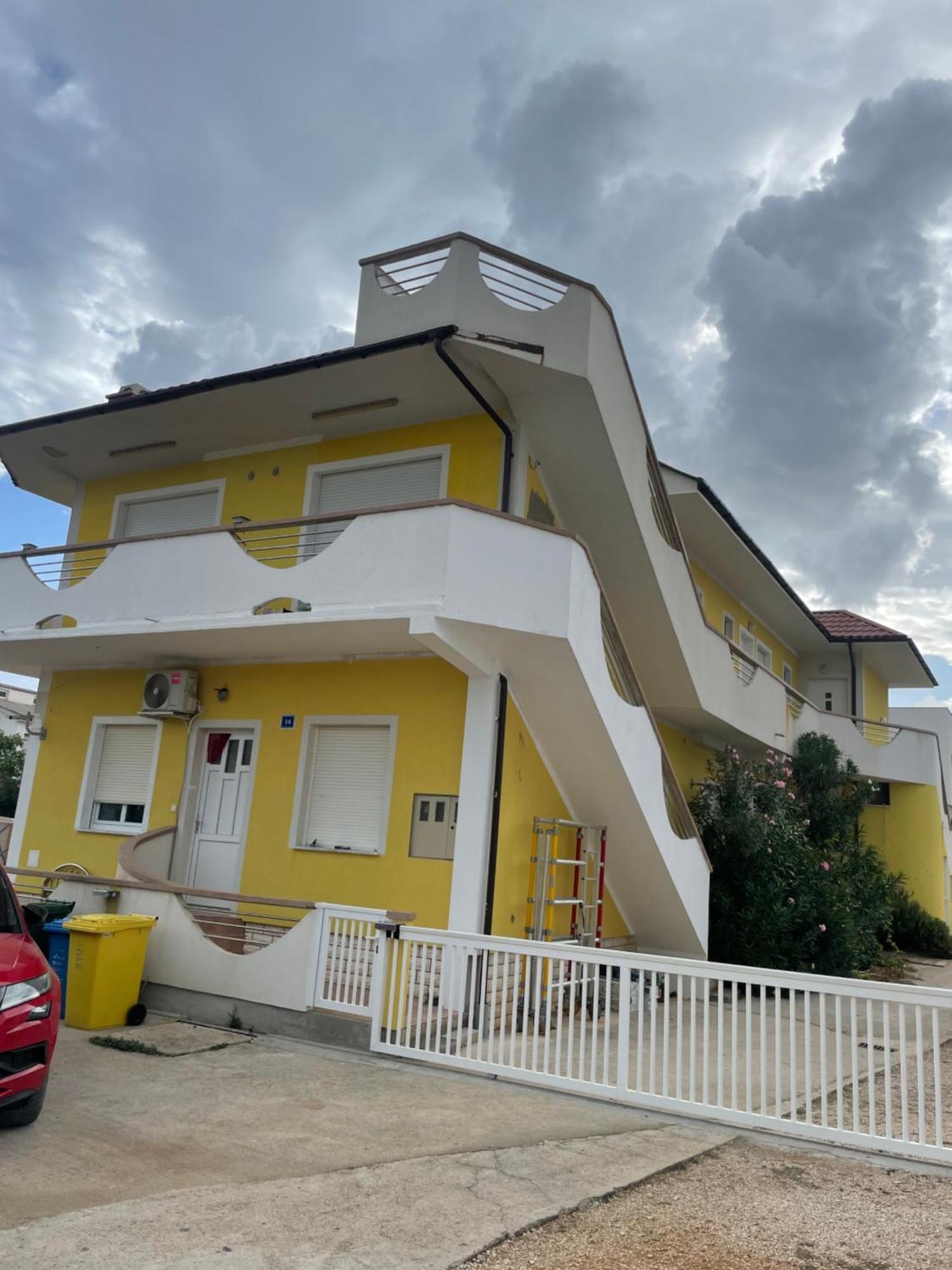 Elia Apartment Vir Luaran gambar