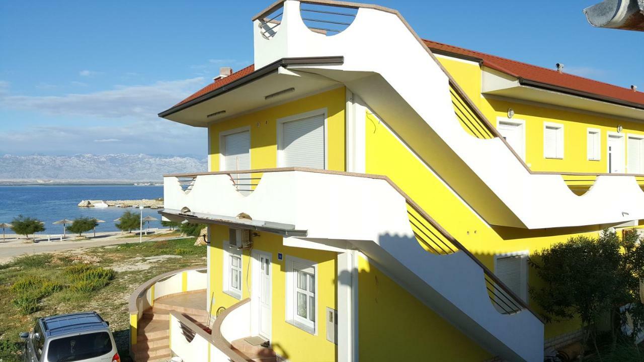 Elia Apartment Vir Luaran gambar